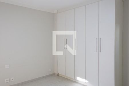 Casa para alugar com 130m², 3 quartos e 3 vagas Casa para alugar com 130m², 3 quartos e 3 vagasSuíte 3
