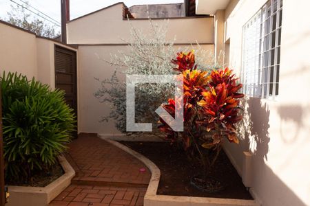 Casa para alugar com 130m², 3 quartos e 3 vagas Casa para alugar com 130m², 3 quartos e 3 vagasÁrea Externa