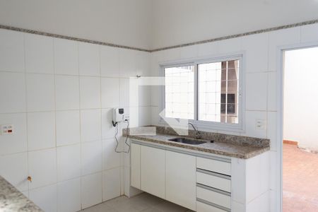 Casa para alugar com 130m², 3 quartos e 3 vagas Casa para alugar com 130m², 3 quartos e 3 vagasCozinha