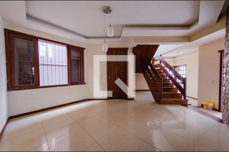 Sala 1 de casa para alugar com 5 quartos, 300m² em Nova Gameleira, Belo Horizonte