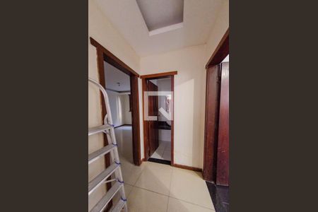 Sala 1 de casa para alugar com 5 quartos, 300m² em Nova Gameleira, Belo Horizonte