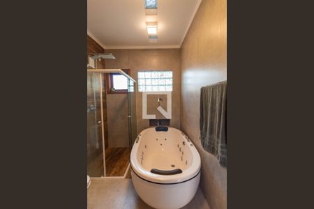 Casa à venda com 250m², 3 quartos e 2 vagasBanheiro da Suíte 1