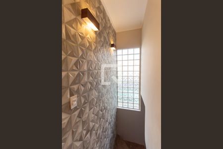 Casa à venda com 250m², 3 quartos e 2 vagasEscada