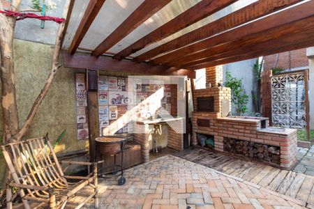Casa à venda com 250m², 3 quartos e 2 vagasÁrea externa