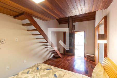 Casa à venda com 250m², 3 quartos e 2 vagasSuíte 1