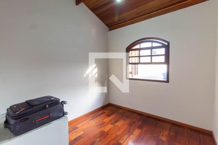 Casa à venda com 250m², 3 quartos e 2 vagasQuarto 2