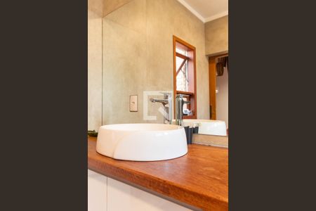 Casa à venda com 250m², 3 quartos e 2 vagasBanheiro da Suíte 1