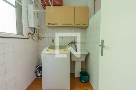 Apartamento à venda com 69m², 3 quartos e 1 vagaÁrea de Serviço