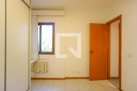 Quarto 1 de apartamento para alugar com 2 quartos, 61m² em Barra da Tijuca, Rio de Janeiro