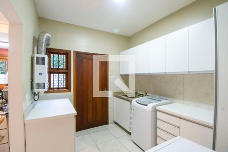 Casa de condomínio à venda com 284m², 5 quartos e 4 vagasÁrea de Serviço