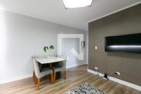 Sala  de apartamento à venda com 2 quartos, 49m² em Vila Carmosina, São Paulo