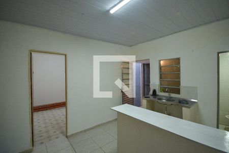 Sala/Cozinha de casa para alugar com 1 quarto, 40m² em Vila Liviero, São Paulo