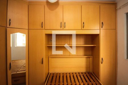 Apartamento à venda com 64m², 3 quartos e 1 vagaQuarto 02