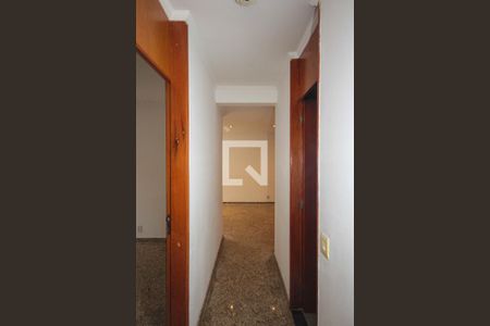 Apartamento à venda com 64m², 3 quartos e 1 vagaCorredor