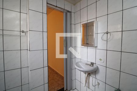 Banheiro Suite de casa para alugar com 2 quartos, 70m² em Vila Alpina, São Paulo