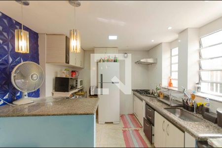 Sala e Cozinha de casa à venda com 2 quartos, 140m² em Parque das Paineiras, São Paulo