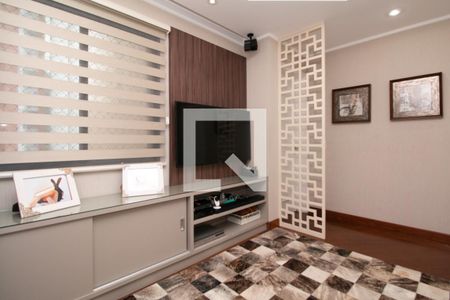 Apartamento à venda com 200m², 4 quartos e 5 vagas Apartamento à venda com 200m², 4 quartos e 5 vagasSala de TV