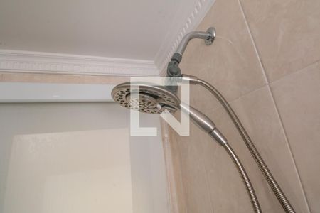 Apartamento à venda com 200m², 4 quartos e 5 vagas Apartamento à venda com 200m², 4 quartos e 5 vagasBanheiro Suíte 1