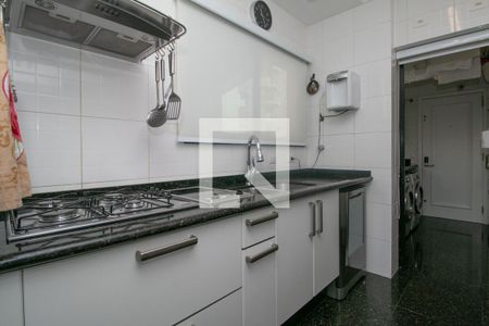 Apartamento à venda com 200m², 4 quartos e 5 vagas Apartamento à venda com 200m², 4 quartos e 5 vagasCozinha