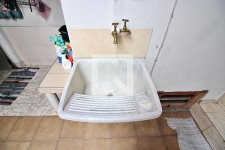 Casa à venda com 226m², 4 quartos e 4 vagasLavanderia