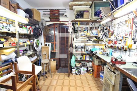 Casa à venda com 226m², 4 quartos e 4 vagasQuarto 4