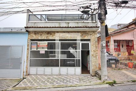 Casa à venda com 226m², 4 quartos e 4 vagasFachada