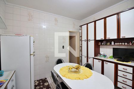 Casa à venda com 226m², 4 quartos e 4 vagasCozinha
