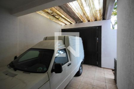 Casa à venda com 170m², 3 quartos e 3 vagas Casa à venda com 170m², 3 quartos e 3 vagasGaragem