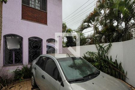 Casa à venda com 170m², 3 quartos e 3 vagas Casa à venda com 170m², 3 quartos e 3 vagasGaragem