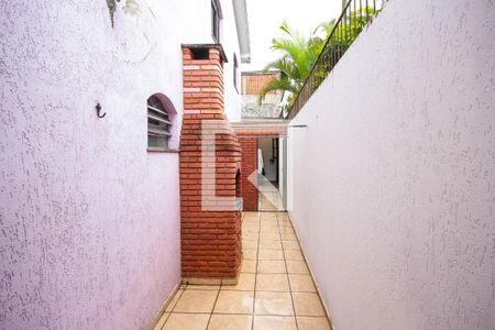 Casa à venda com 170m², 3 quartos e 3 vagas Casa à venda com 170m², 3 quartos e 3 vagascorredor externo