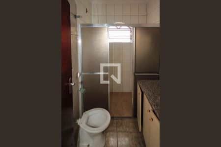 Casa à venda com 170m², 3 quartos e 3 vagas Casa à venda com 170m², 3 quartos e 3 vagasbanheiro