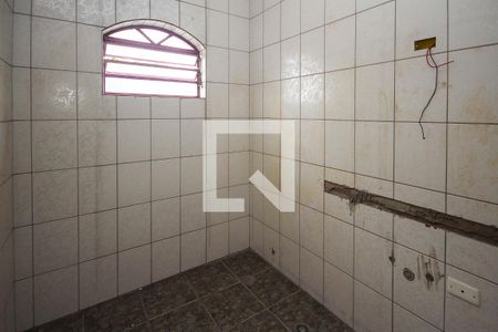 Casa à venda com 170m², 3 quartos e 3 vagas Casa à venda com 170m², 3 quartos e 3 vagasbanheiro da Suite