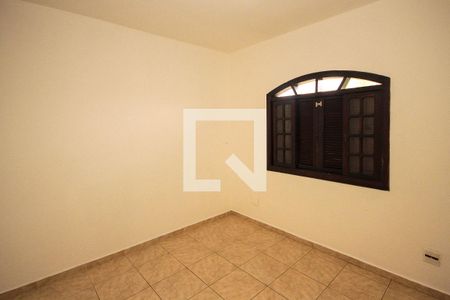 Casa à venda com 170m², 3 quartos e 3 vagas Casa à venda com 170m², 3 quartos e 3 vagasQuarto