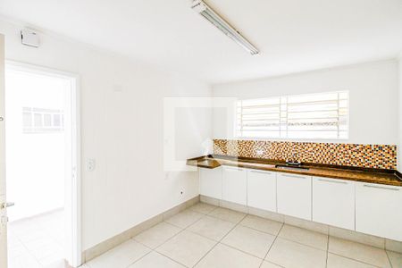 Casa à venda com 132m², 3 quartos e 2 vagas