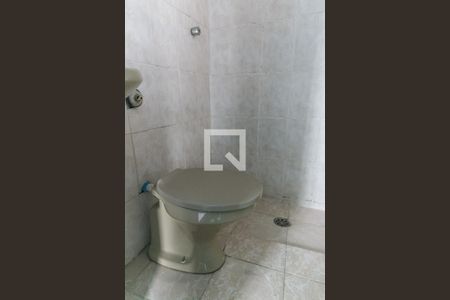 Casa à venda com 257m², 3 quartos e 6 vagas Casa à venda com 257m², 3 quartos e 6 vagasBanheiro - Edícula