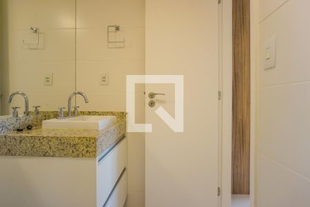 Apartamento à venda com 80m², 2 quartos e 1 vagaBanheiro da Suíte