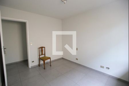 Casa à venda com 196m², 3 quartos e 7 vagas Casa à venda com 196m², 3 quartos e 7 vagasQuarto 2