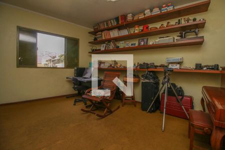 Casa para alugar com 250m², 5 quartos e 5 vagas Casa para alugar com 250m², 5 quartos e 5 vagasQuarto 3