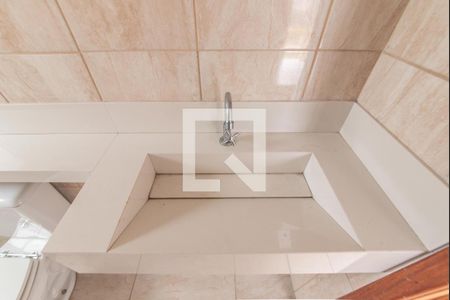 Banheiro de apartamento para alugar com 2 quartos, 50m² em Colônia, Ribeirão Pires