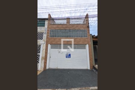 Fachada de casa à venda com 3 quartos, 167m² em Alves Dias, São Bernardo do Campo