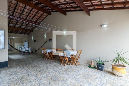 Área de serviço e salão de casa à venda com 3 quartos, 167m² em Alves Dias, São Bernardo do Campo