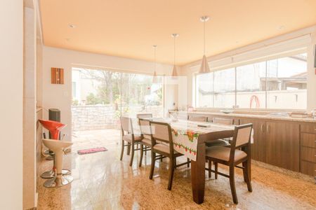 Casa à venda com 3 quartos, 306m² em Vila Romana, São Paulo