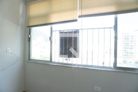 Apartamento para alugar com 96m², 3 quartos e 1 vagaplaca quinto andar