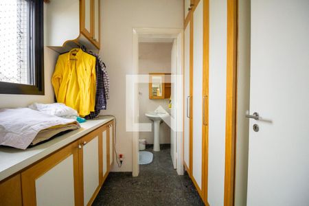 Apartamento à venda com 120m², 3 quartos e 2 vagasQuarto de Serviço