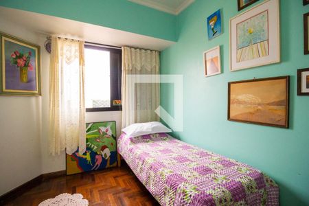 Apartamento à venda com 120m², 3 quartos e 2 vagasQuarto 2