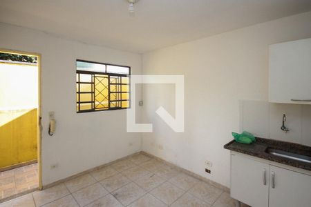 Cozinha de casa para alugar com 1 quarto, 30m² em Parque das Flores, São Paulo