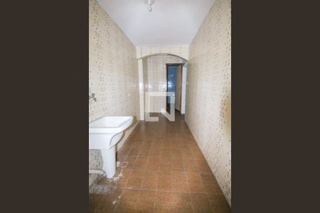 Casa à venda com 250m², 2 quartos e 2 vagasArea de serviço