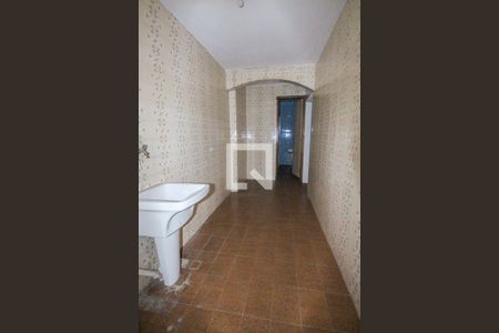 Casa à venda com 250m², 2 quartos e 2 vagasArea de serviço