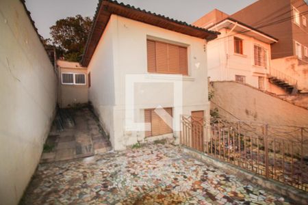 Casa à venda com 250m², 2 quartos e 2 vagasQuintal frente