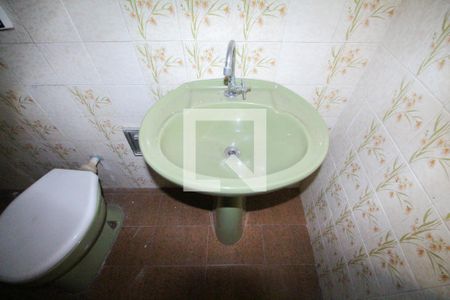 Casa à venda com 250m², 2 quartos e 2 vagasBanheiro 2